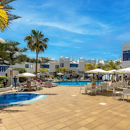 2 Bedroom In Fanabe *