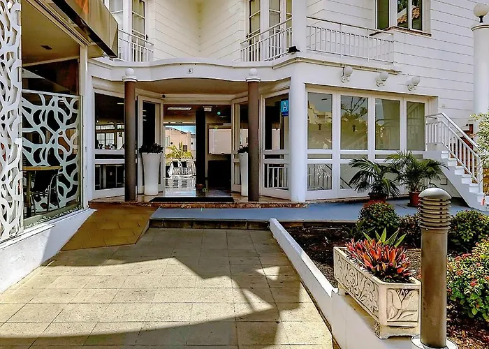 Apartment 2 Bedroom In Fanabe *