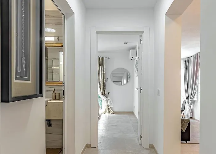 Apartment 2 Bedroom In Fanabe