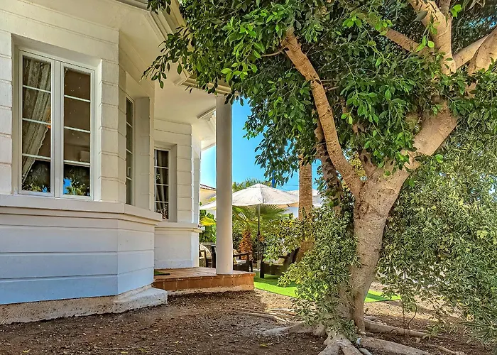 2 Bedroom In Fanabe Apartment