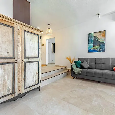 2 Bedroom In Fanabe אדחה